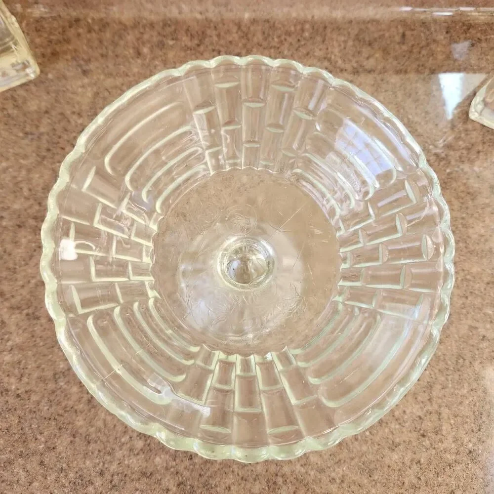 Glass trifle bowl home kitchen serving luncheon dinner dish geometric roses